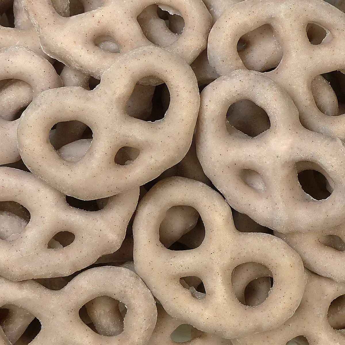 CINNAMON YOGURT FLAVORED PRETZELS